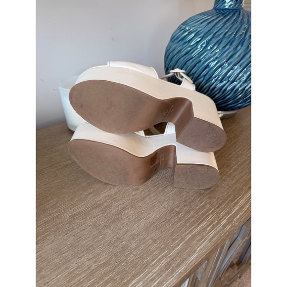 Larroude Platform Sandals Womens Cream Leather Chunky Heel Size 8.5 - Picture 10 of 11